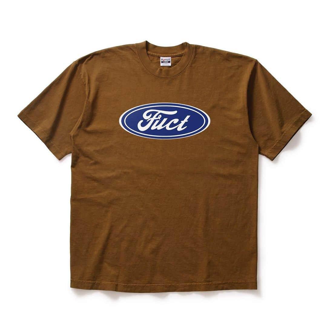 ファクトのインスタグラム：「TOMORROW: NEW T COLORS AND 1 CLASSIC. PICK ONE👇🏽」