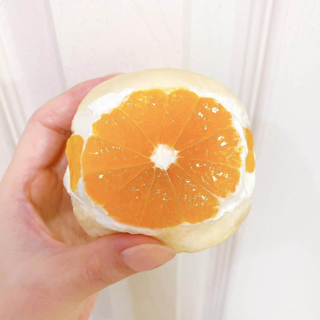 ちぱるさんのインスタグラム写真 - (ちぱるInstagram)「. 早朝のマリトッツォ(ヨーグルトクリーム) . . . #ちぱる🍊」10月27日 5時33分 - chiparu125