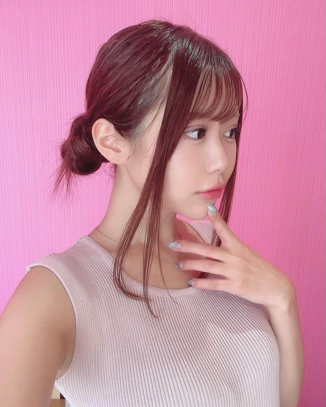神楽坂茜さんのインスタグラム写真 - (神楽坂茜Instagram)「PINK💒💘  #ぷく顔 😐」10月27日 6時03分 - akaneee1126