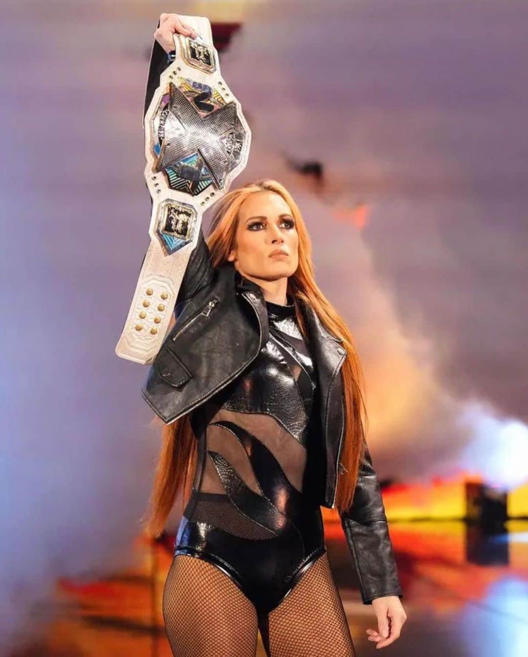 レベッカ・ノックスさんのインスタグラム写真 - (レベッカ・ノックスInstagram)「The NbeXT era has come to an end. I am immensely proud of my run as NXT womens champion. From getting to step in the ring with some of the finest up and comers to open challenges on Raw and being a catalyst for highlighting the wealth of hungry talent we have on our roster.  @real_valkyria is the real deal and will be a star for years to come. The future is in good hands.」10月27日 6時03分 - beckylynchwwe