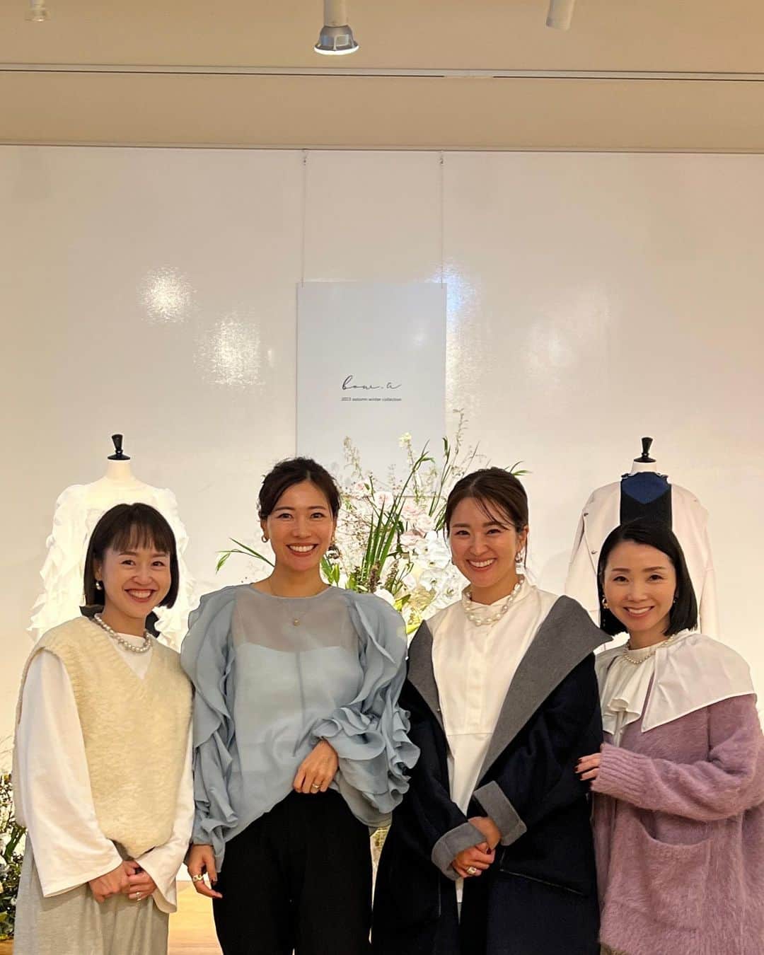 ayu kagawaさんのインスタグラム写真 - (ayu kagawaInstagram)「@bow.a_official Osaka POP UP 3日間、本当に有難うございました🥹🤍  前回も来て下さったお客様、初めましてのお客様、お友達のみんな🫶 皆様にお会い出来てお話し出来てとてもとても楽しい3日間でした☺️🤍 あっという間に終わってしまって寂しい🥹🥹🥹  お客様が試着して下さるのを見れるのがとても幸せでした🥰 赤ちゃん連れの方や遠方からの方、1人だけどどうしても来たくて勇気出して来ました！と言って下さる方🥹忙しい中お時間作って足を運んで下さったこと、とても嬉しく思っております🥹🫶  VERYスナップ撮影にも入って頂き沢山のサポートをして下さった @yukie__tanaka さん🫶 益々大好きです♡ 有難うございました❣️  そしていつも全力でサポートしてくれるスタッフのみんな🤍🤍🤍 本当に有難うー🥹🫶心から感謝だわ☺️🙏  今回ご一緒させて頂いた @cache_cache.paris さん❣️ 素敵なご縁を有難うございました🥰 special Thanks❣️  今回も沢山の方の協力を頂き実現したPOP UP🌼 感謝の気持ちでいっぱいです😌🙏 　  そしてPOP UPは行けないけれど、とオンラインへの沢山のお問い合わせを有難うございました！ 昨日21時からonlineでも販売が始まっております！✨ オンラインもPOP UPと同じラインナップをご用意しておりますのでお買い物を楽しんでいただけたら幸いです😌🌼  有難うございました！🤍」10月27日 6時45分 - ayuyunyun