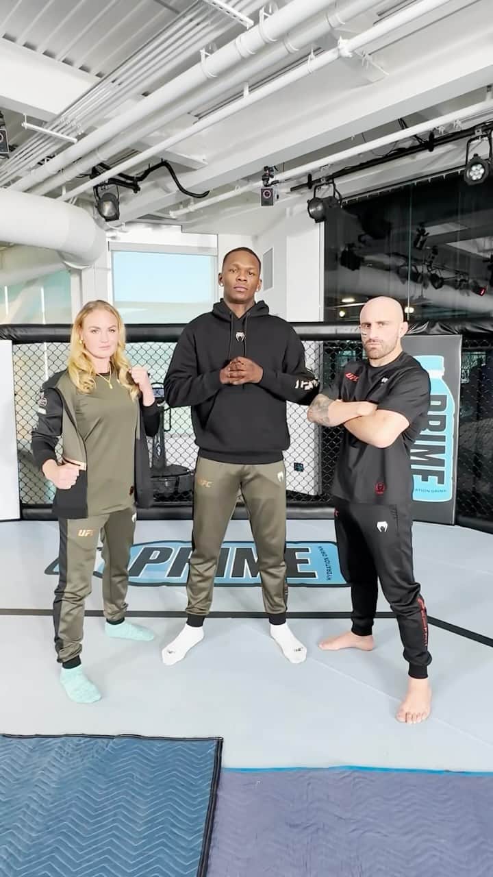 UFCのインスタグラム：「It’s…..TIME 🎮🙌 . Welcome to #UFC5」