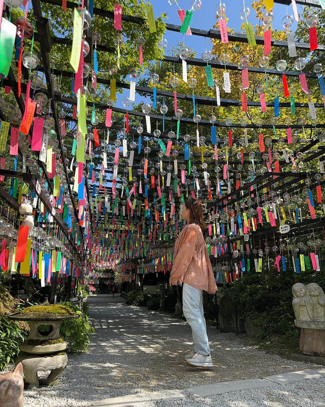 川原由維さんのインスタグラム写真 - (川原由維Instagram)「【三井寺🫧】  🫧🫧🫧  #三井寺 #シャボン玉 #mylan #ootd」10月27日 7時18分 - yui5520