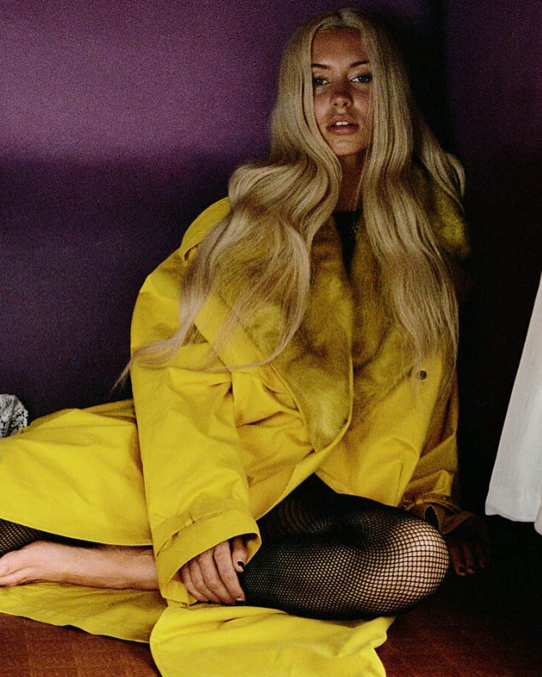 IMG Modelsのインスタグラム：「Blonde Ambition | #IrisLaw covers + stars in the new edition of @drepubblicait. 📸#GabrielMoses #IMGmodels」