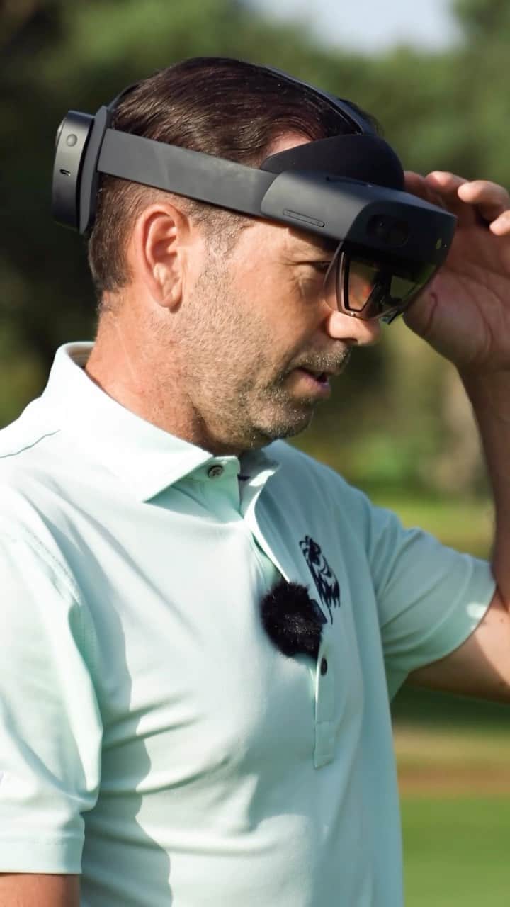 のインスタグラム：「Spanish golfers are famously known for their touch around the green. So how do I fine tunes my speed control using PuttView X? Full video at @puttview」