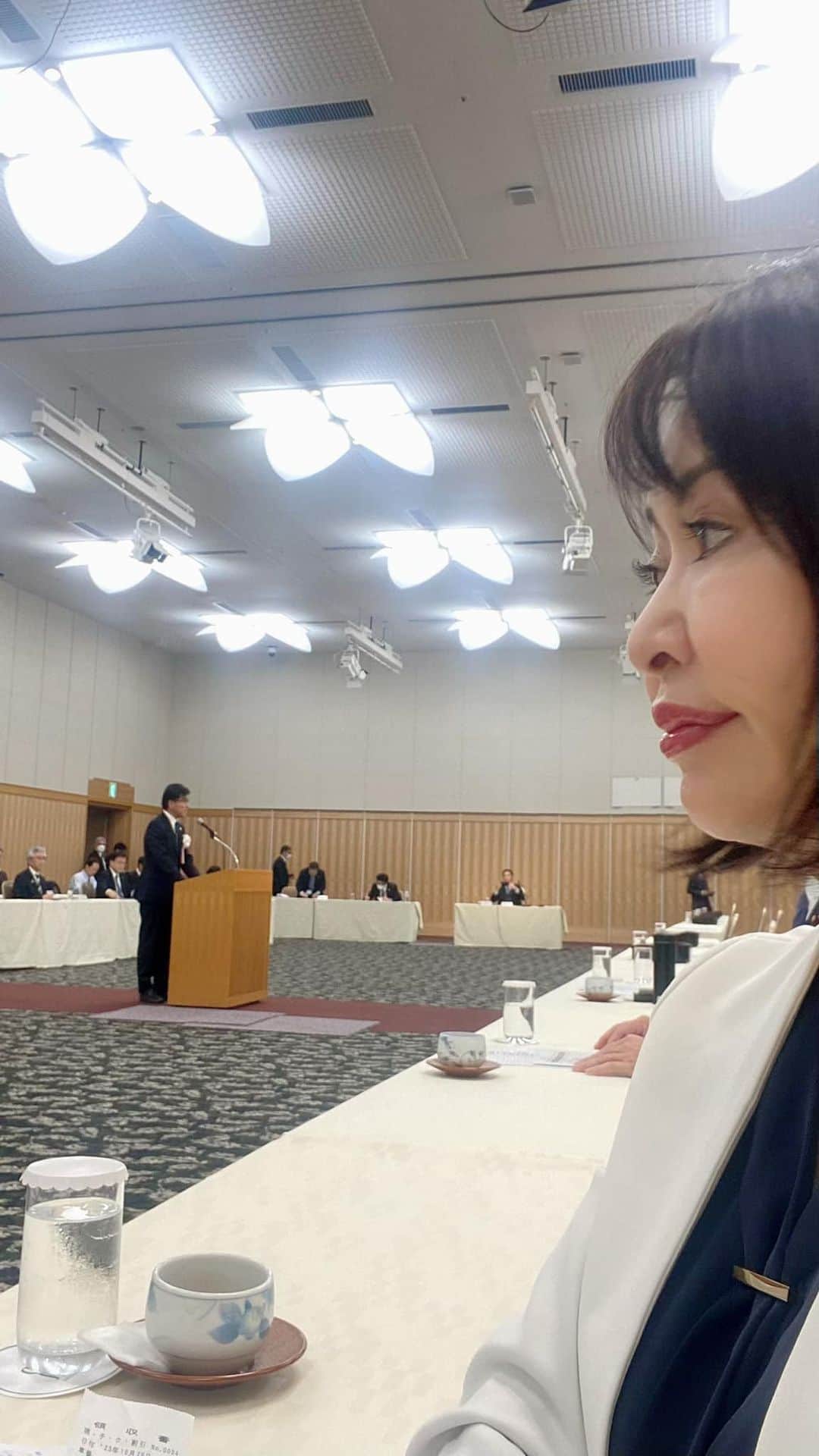 森まさこのインスタグラム：「おはようございます。木幡福島市長 が会長をとめる東北治水事業に関する交換会に出ています。」
