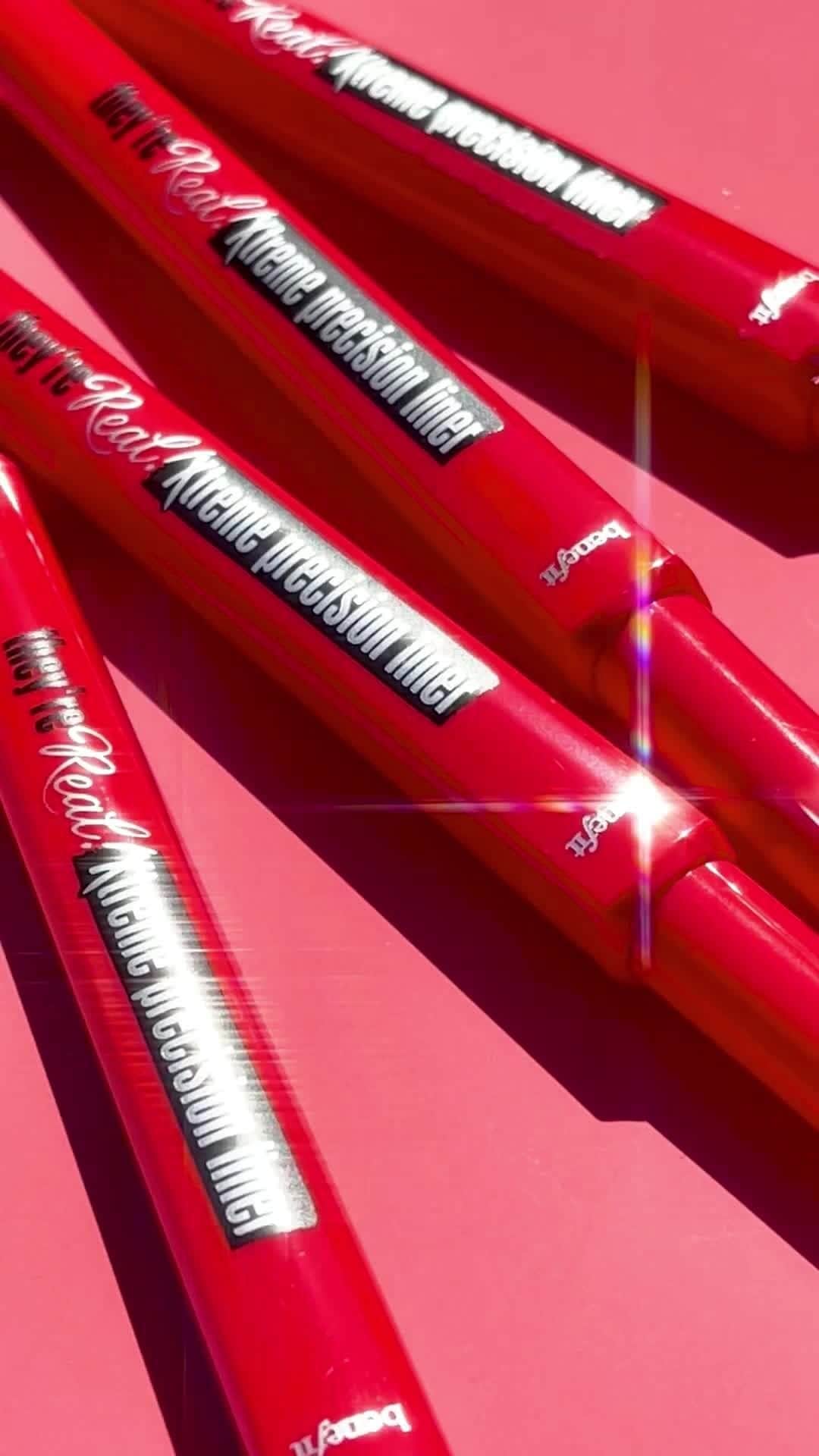 のインスタグラム：「Get precise, sleek & ultra-pigmented lines with They're Real!⁠ Xtreme Precision eyeliner⁠ ✂️ Whether you're creating complex wings or just a simple cat eye, this liner does it all 🫡⁠ ⁠ 🖤 Specially designed 0.1mm tapered brush tip⁠ 🖤 Waterproof & smudge-proof⁠ 🖤 Gives pin-thin definition & bold drama⁠ ⁠ 👩‍🎨: @smearcrush  🔊: @asaladabke⁠ #benefitcosmetics #beauty #glam #makeup #eyeliner⁠」