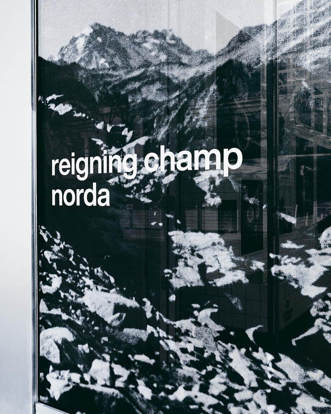 レイニングチャンプさんのインスタグラム写真 - (レイニングチャンプInstagram)「Reigning Champ & norda™ | City to Summit is available now.  Discover the limited-edition capsule in-store at all Reigning Champ locations.  VANCOUVER 2119 West 4th Avenue 1148 Robson Street  TORONTO 41 Ossington Avenue 383 Queen Street West」10月28日 1時00分 - reigningchamp