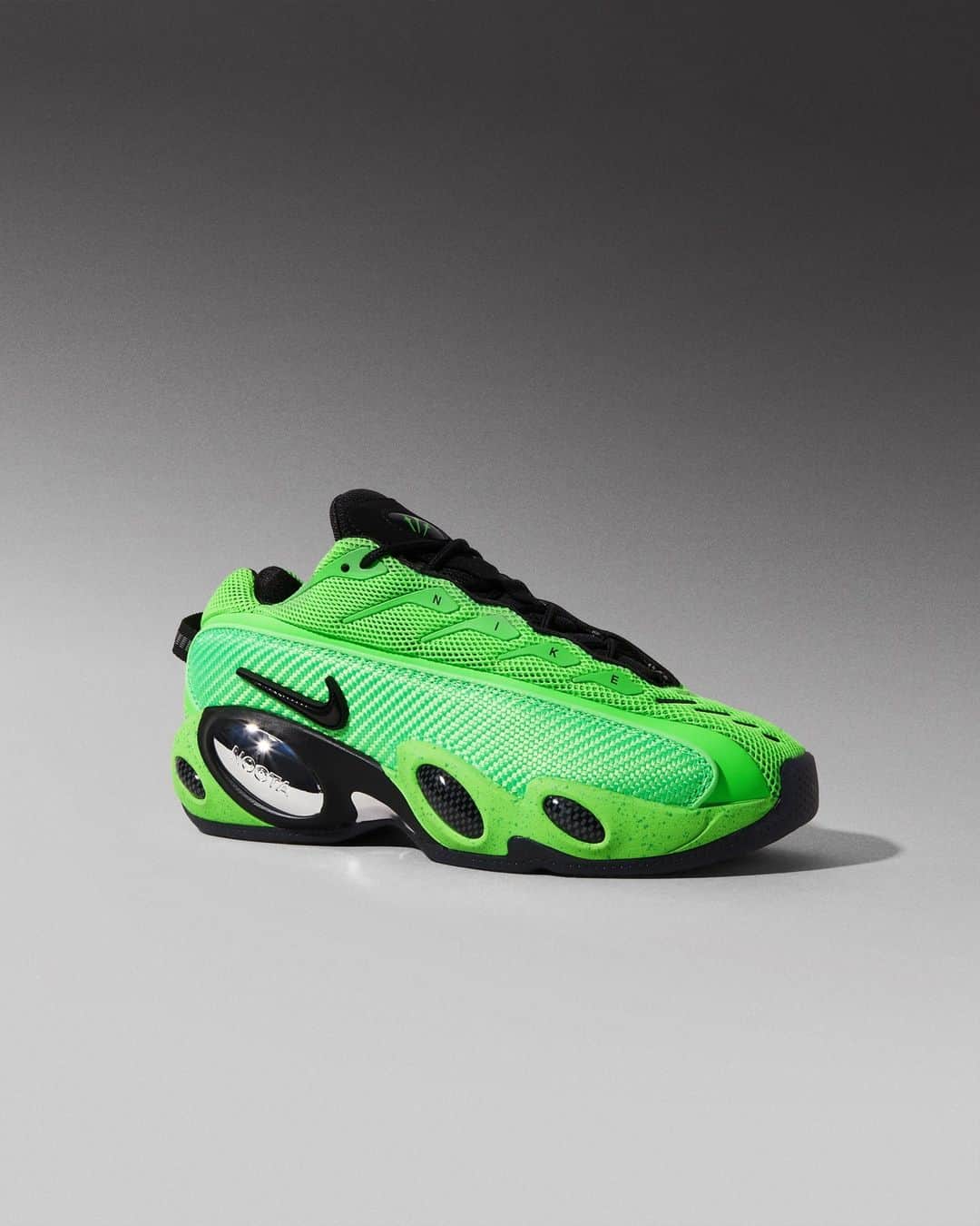 Flight Clubさんのインスタグラム写真 - (Flight ClubInstagram)「Slime you out. The NOCTA x Nike Glide features a partnership with the Drake-founded sub-label. Fluorescent 'Slime Green' mesh enshrouds the look, accented with subdued hits of black, chrome and carbon fiber. Signature 'bug eye' detailing on the midsole pays homage to the Air Zoom Flight 95, a vintage hoops silhouette popularized by Jason Kidd in the '90s.」10月27日 8時14分 - flightclub