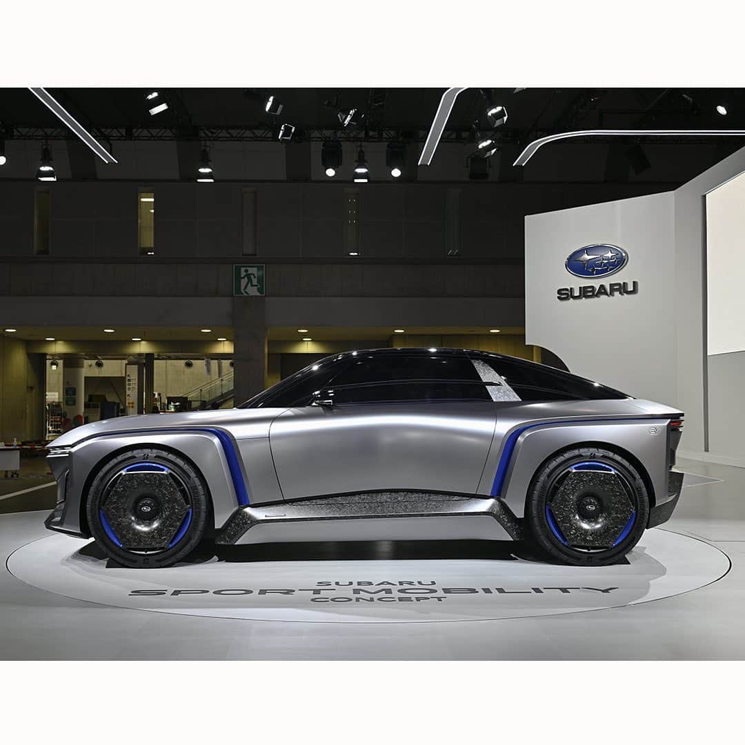 株式会社SUBARUさんのインスタグラム写真 - (株式会社SUBARUInstagram)「【JAPAN MOBILITY SHOW 2023】  出展車両情報② ■SUBARU SPORT MOBILITY Concept  電動化時代も、日常から非日常まで意のままに運転し、いつでもどこへでも自由に走って行ける愉しさを表現。安心できるからこそ、ワクワクするような新しい挑戦ができるSUBARU SPORT価値の進化を予感させるBEVのコンセプトモデルです。ドライバーを中心に、4輪を意のままに操るイメージの基本骨格や、空気の流れを感じさせる造形をお楽しみください。  出展車両の詳細はストーリーズをご覧ください。  #SUBARU #スバル #SUBARUJMS #JMS2023 #ジャパンモビリティーショー」10月27日 11時00分 - subaru.jp