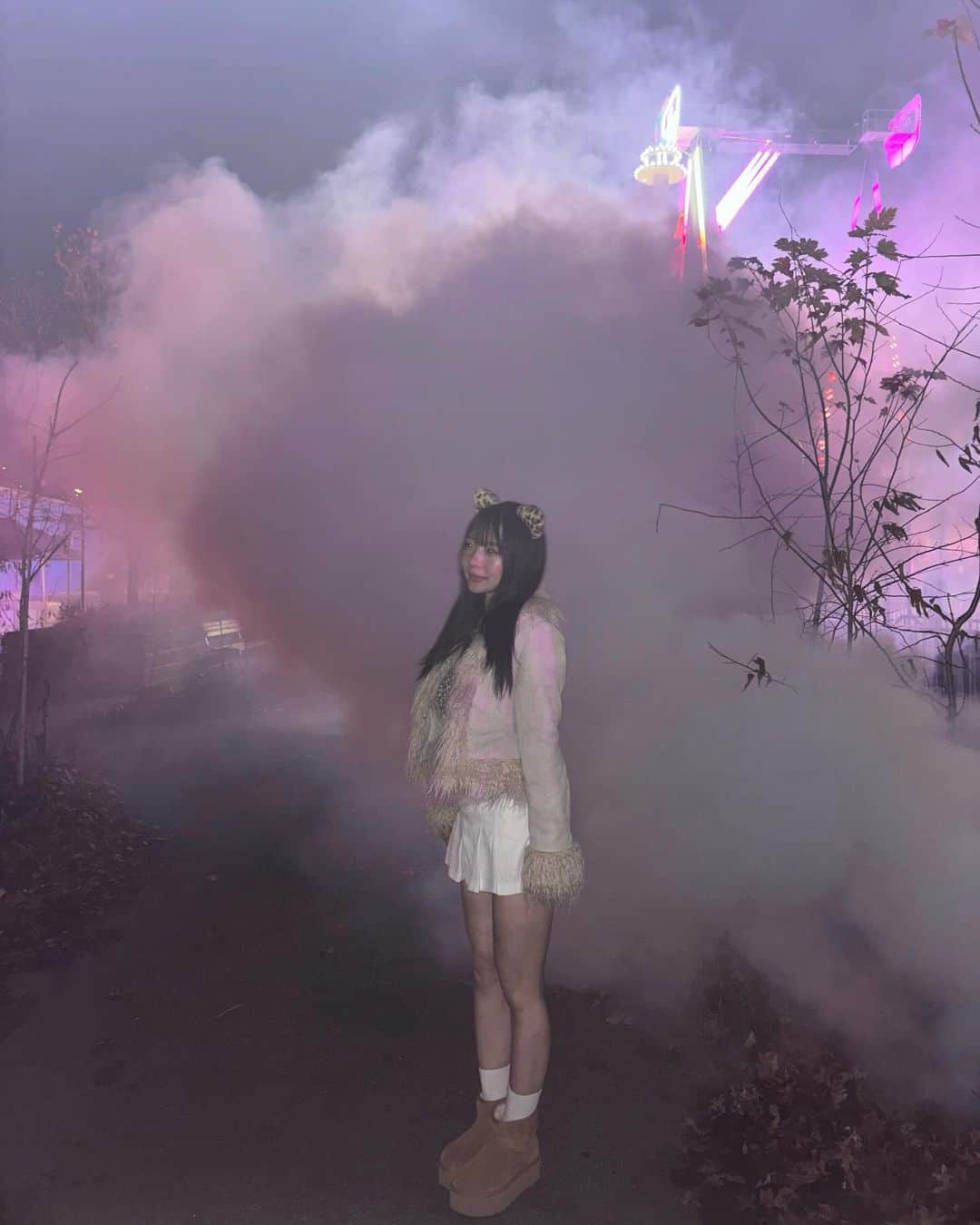 尾形咲季さんのインスタグラム写真 - (尾形咲季Instagram)「カナダの気温2℃スカートの人おらんかった」10月27日 8時31分 - sakiiogata