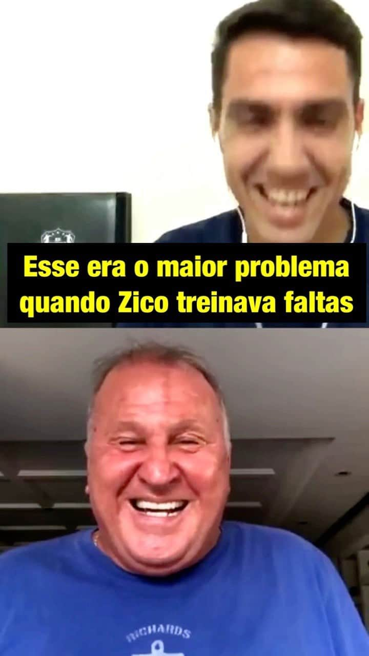 ジーコのインスタグラム：「O problema do @zico quando treinava cobranças de faltas não era ficar buscando bola atrás do gol como todos os demais seres humanos. O problema era ficar toda hora colocando de volta pendurada no ângulo, a camisa que servia de alvo!🤣  Que alegria escutar as histórias e aprender com esse gênio, um dos maiores jogadores de todos os tempos!  Cresci escutando falar do Zico porque quando eu nasci, ele era o melhor do mundo. Eu sempre o admirei como atleta, assistindo tudo que podia a seu respeito. Depois de conhecê-lo pessoalmente, entendi o que todos que o conhecem dizem, que ele é ainda melhor como pessoa.  Obrigado @zico por tudo!🙏🏼」