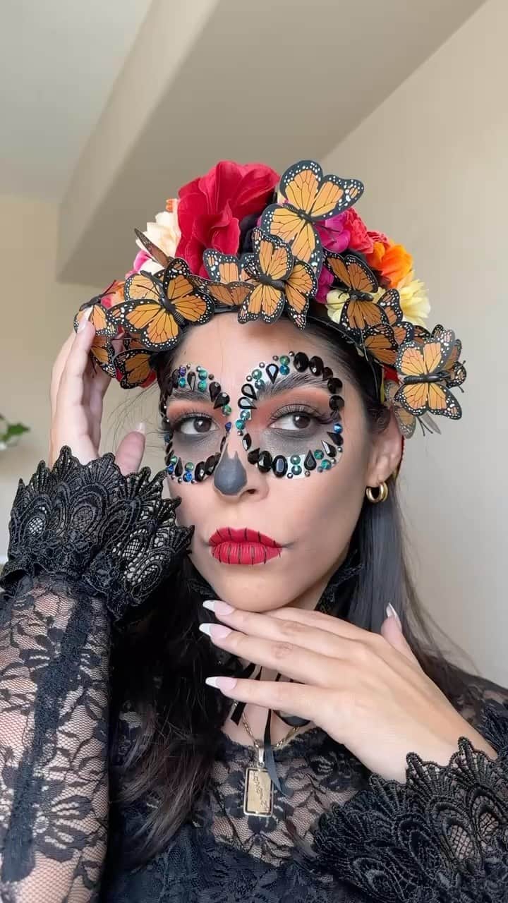 Smashboxのインスタグラム：「*Category is: icons who stand the test of time* What are La Catrina and Photo Finish Smooth + Blur primer??? ✅✅✅   Shop longwear for every Día de los muertos look at @ultabeauty | Link in bio #UltaBeauty #DiaDeLosMuertosMakeup」