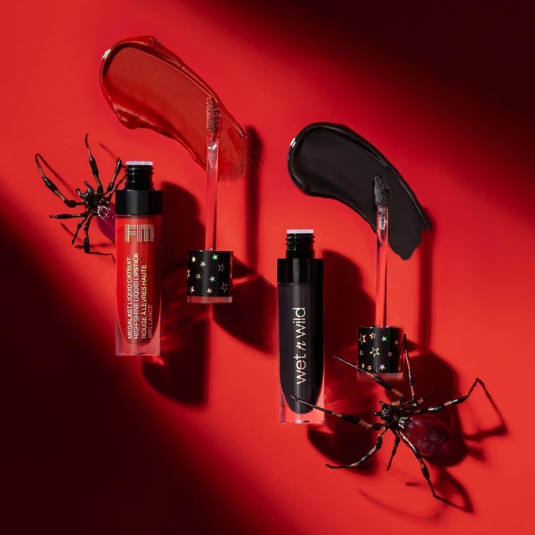 wet'n wild beautyさんのインスタグラム写真 - (wet'n wild beautyInstagram)「Be the black cat's meow in Liquid Catsuit High-Shine Lipsticks 🐈‍⬛ Available in 'Bloostained' and 'Midnight Sky'⁠ ⁠ FM Now @Walmart @Amazon @cvspharmacy @ultabeauty @fivebelow and wetnwildbeauty.com 👻 #CrueltyFree #WNWSpookySeason」10月27日 9時52分 - wetnwildbeauty