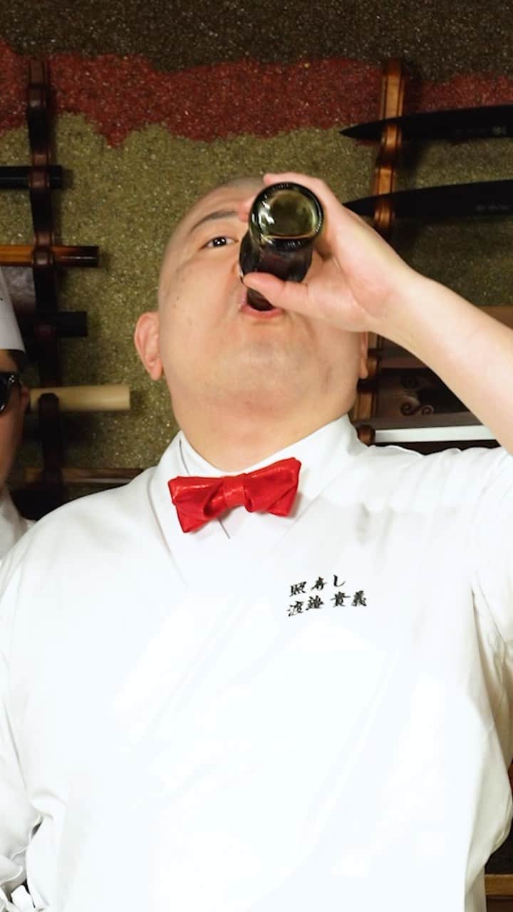  WATANABETAKAYOSHIのインスタグラム：「Coke DOZO  #tasty#dozo#sushibae」