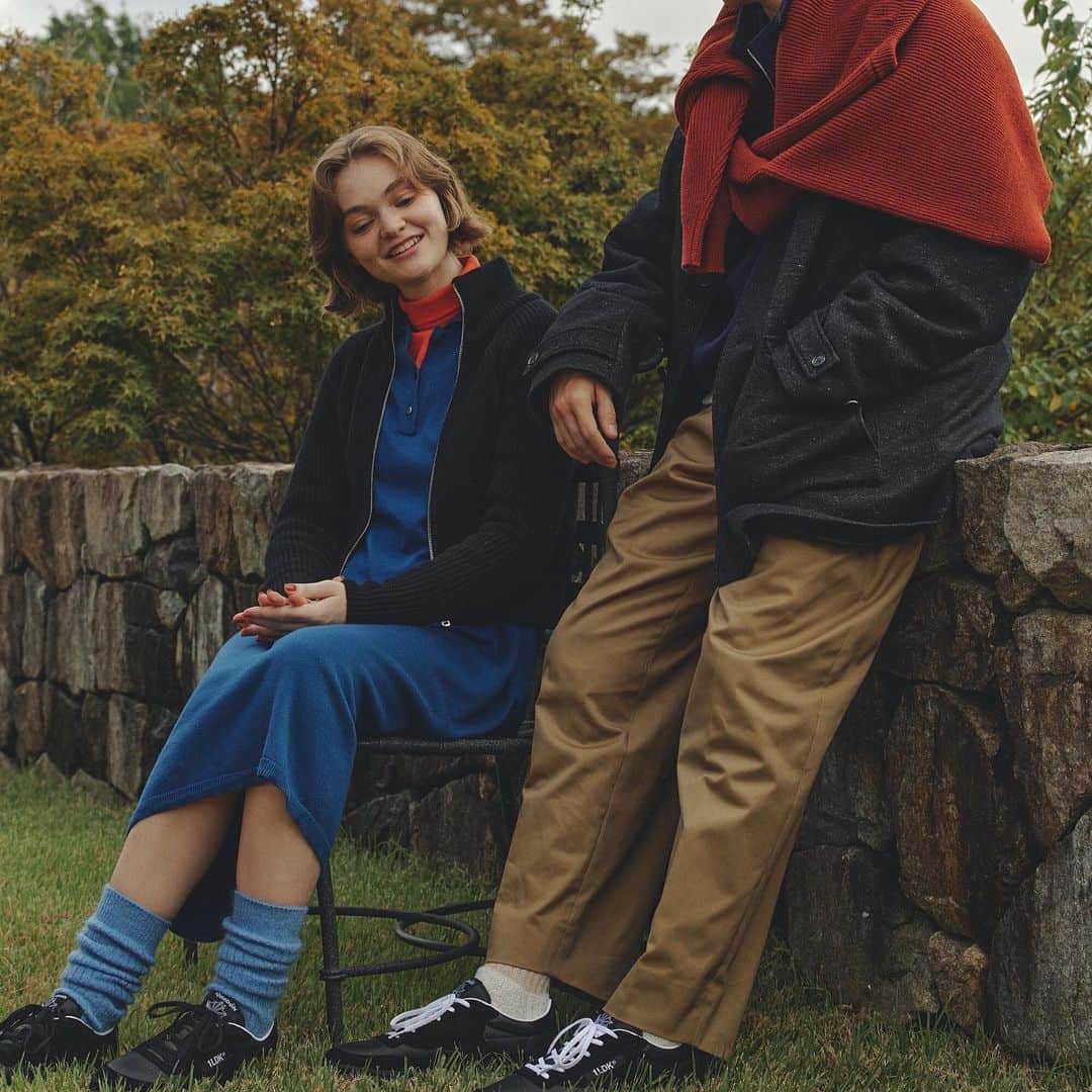 Reebok JPさんのインスタグラム写真 - (Reebok JPInstagram)「. Reebok × 1LDK "CLUB C 85 Vintage"  三回目となるReebokと1LDKのコラボレーション。 今回はCLUB Cのオリジナルといわれるヴィンテージモデルです。  アッパーはブラックで統一し、フルグレインレザーとヌバックの切り替え。 ライニングはホワイトのシンセティックレザーで足入れを良くしています。 インソールには1LDKのアイコンであるグラフィックを全面にプリント。 ウィンドウには1LDKのロゴ刺繍。 替え紐としてホワイトシューレースが付属します。 本日発売開始！  取扱店舗： リーボックオンラインストア リーボック直営店（渋谷・原宿・心斎橋・博多） ※心斎橋店は11/1(水)グランドオープン  This is the third collaboration between Reebok and 1LDK. This time it is a vintage model that is said to be an original of CLUB C.  The upper is unified in black, with a switch between full-grain leather and nubuck. The lining is made of white synthetic leather for better foot comfort. The insole is printed with the 1LDK icon graphic all over. The 1LDK logo is embroidered on the window. White shoelaces are included as replacement laces. Released on Saturday, October 28, 2023!  Available stores: reebok online store Reebok directly managed stores (Shibuya, Harajuku, Shinsaibashi, Hakata) *Shinsaibashi store grand opening on Wednesday, November 1st.  #Reebok #リーボック #1LDK @1ldk_shop」10月28日 10時00分 - reebokjp