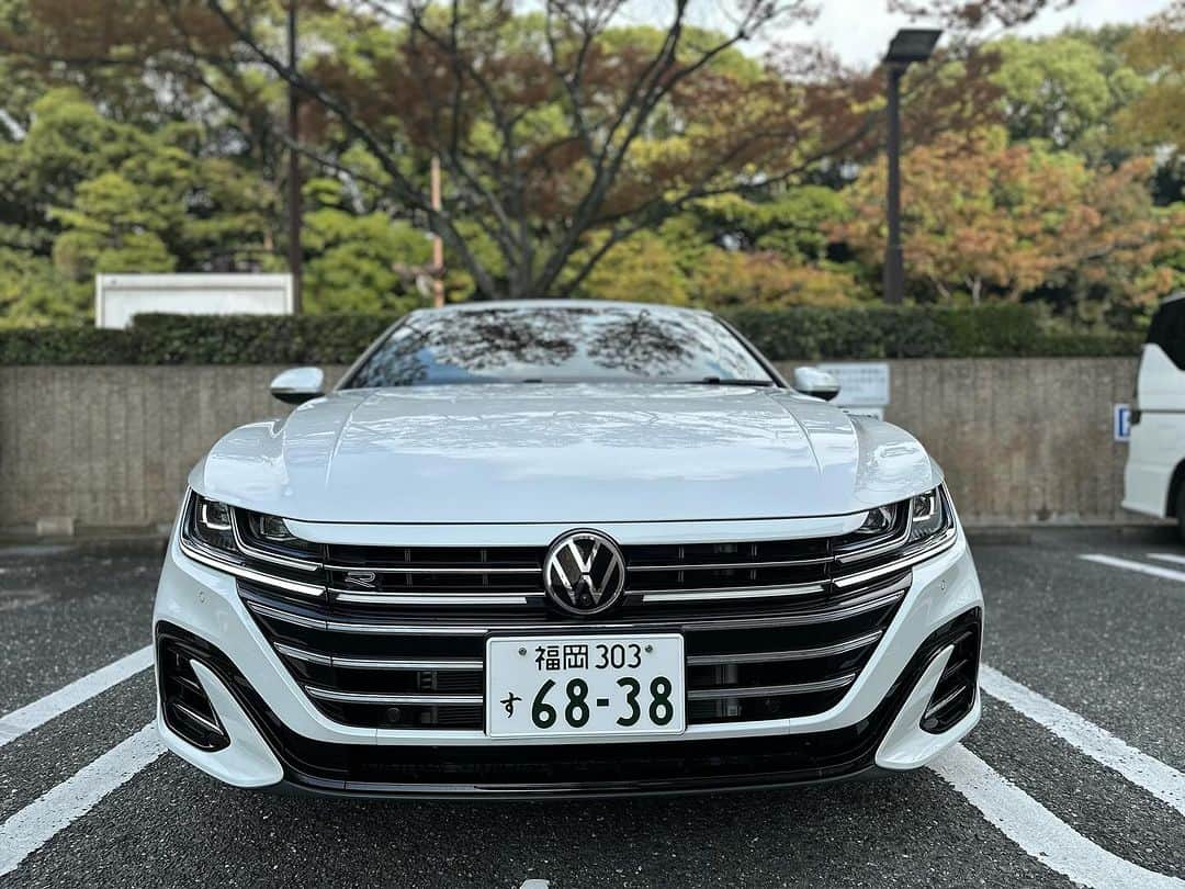 栗田善太郎さんのインスタグラム写真 - (栗田善太郎Instagram)「ずっと乗りたかった  #volkswagen  #arteon #arteonshootingbrake #生産終了」10月27日 10時46分 - kurizen01