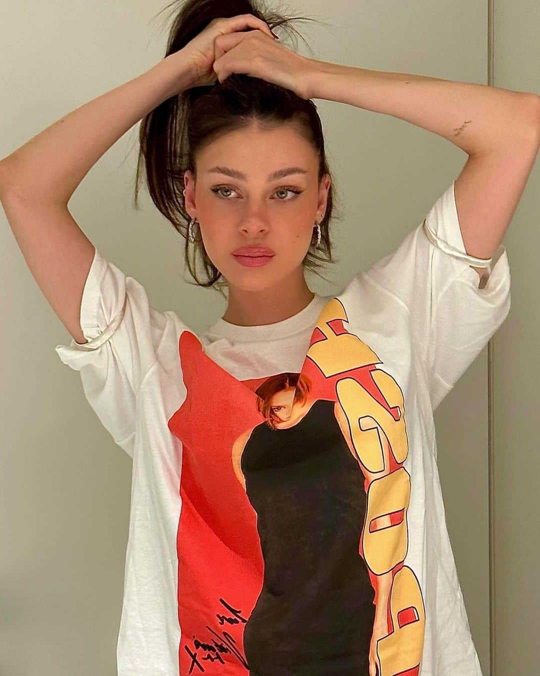 ニコラ・ペルツのインスタグラム：「london times 💋」