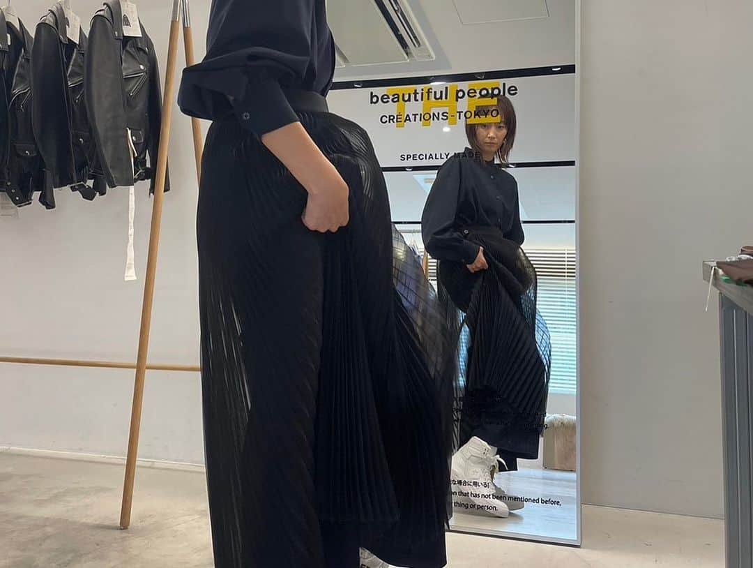 坂下千里子さんのインスタグラム写真 - (坂下千里子Instagram)「@beautifulpeople_officialsite のコンバースのシューズ可愛いかったー♡ . . 迷って迷って🤎にしました！ . #コンバース #コンバースコーデ #コンバースハイカット #バスケ #beautiful people」10月27日 11時38分 - chiriko_sakashita_official