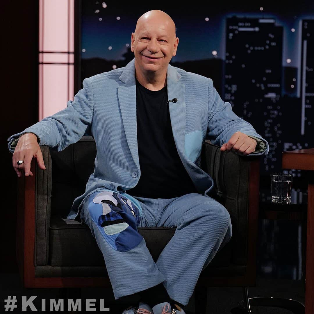 ジェフリー・ロスさんのインスタグラム写真 - (ジェフリー・ロスInstagram)「Tune into @jimmykimmellive tonight. A lot of laughs roasting kids Halloween costumes and talking about my new show “Take A Banana For The Ride” coming to the comedy festivals in Chicago, NYC, St. Louis in November. Thanks @jimmykimmel !  Style by @kidsuper」10月27日 12時09分 - therealjeffreyross