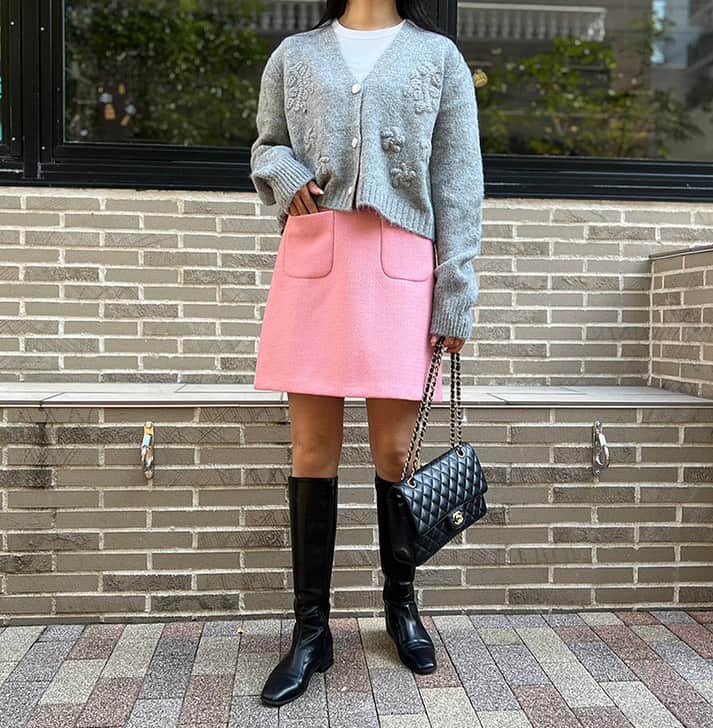 Mode Robeのインスタグラム：「* * NEW item...✔︎ * ツイードポケットミニスカート/3カラー 【mr5606】 black,pink,red * * * #MODEROBE #韓国女優ファッション」