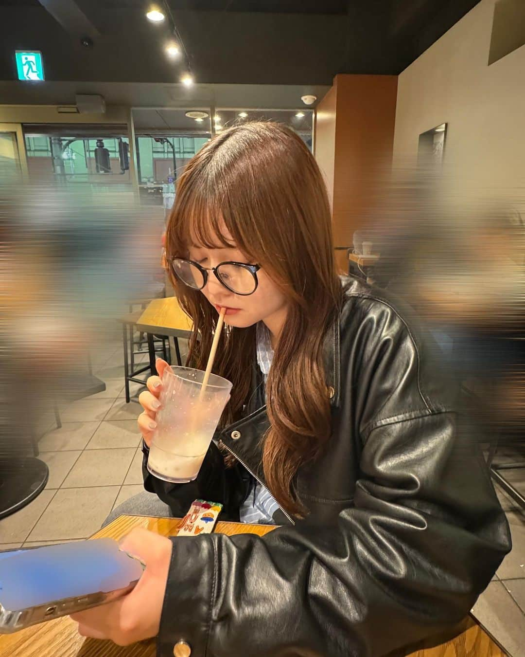 上村亜柚香さんのインスタグラム写真 - (上村亜柚香Instagram)「.  飲み物吸引お化けなの」10月27日 22時08分 - kamimuraayuka