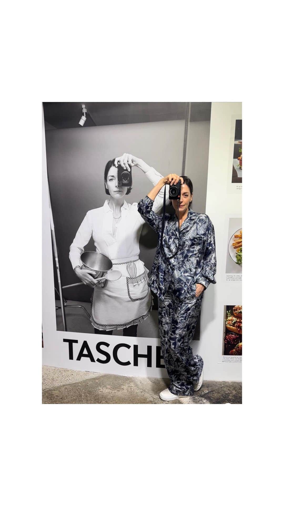 メアリー・マッカートニーのインスタグラム：「Was such a pleasure to launch my new hybrid portrait/ cookbook #FeedingCreativity, published by @taschen, at @rosebakerylondon in @doverstreetmarket. Sampling recipes from the book and signing copies. A huge thank you to everyone involved. X Mary」