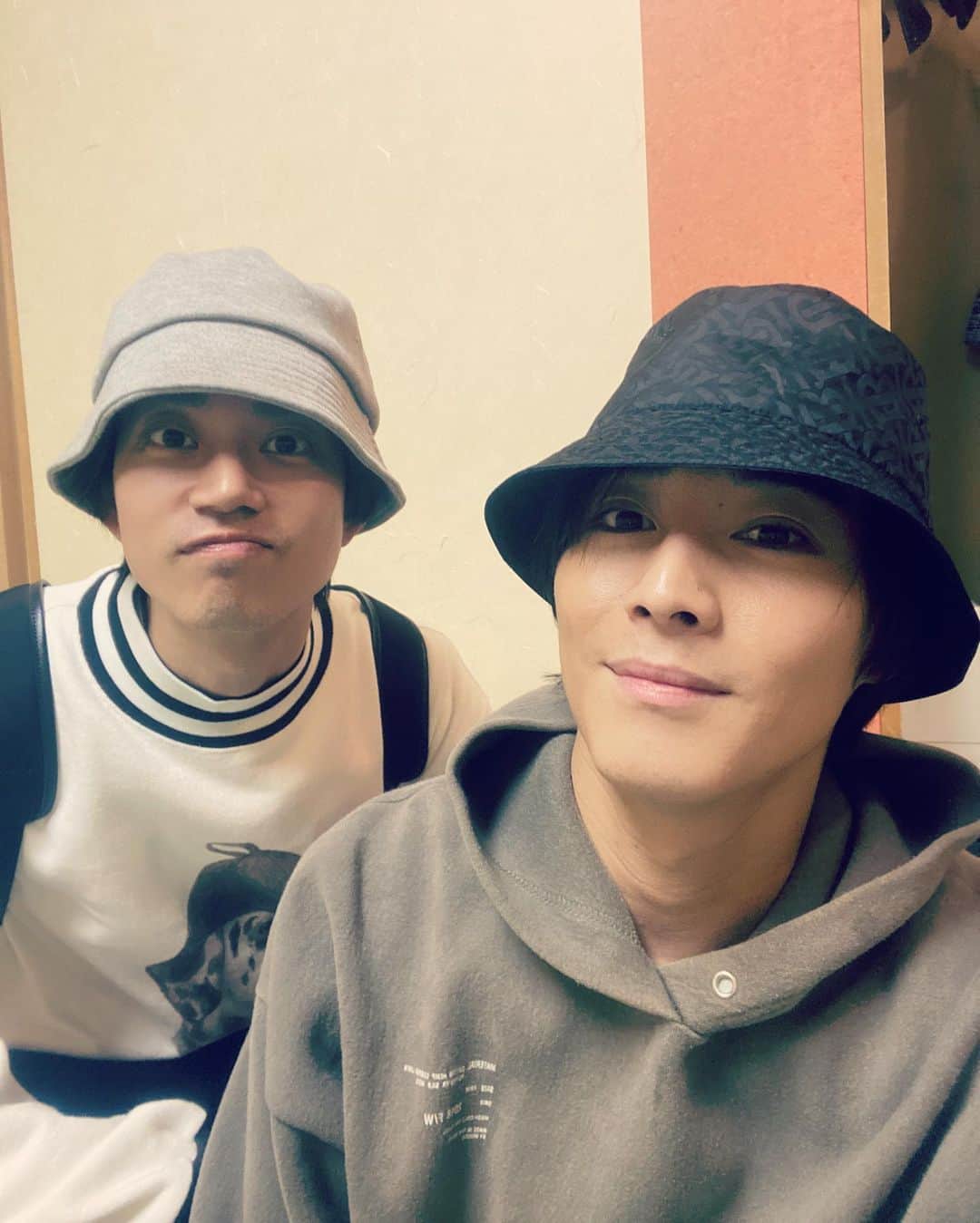 猪野広樹のインスタグラム：「舞台「赤ひげ」いよいよ明日初日…！  Wキャストの健介と！ 小劇場でやって以来久しぶりに同じ作品に。  そして憧れだった大好きな明治座150周年の記念である作品。  まずは先陣切らせて頂きます！  劇場でお会いしましょう…！」