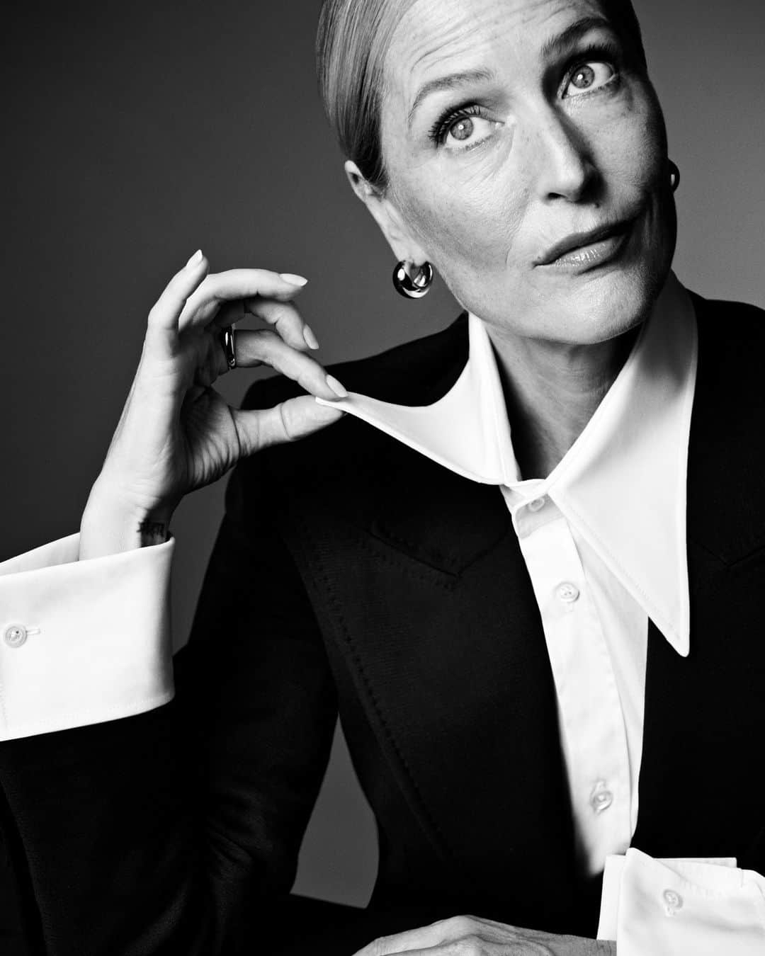 ネッタポルテのインスタグラム：「FOLLOW HER LEAD: The pursuit of pleasure is a mission that @gilliana is relishing in, personally and professionally. Tap the link in bio to read the full cover story over on @portermagazine」