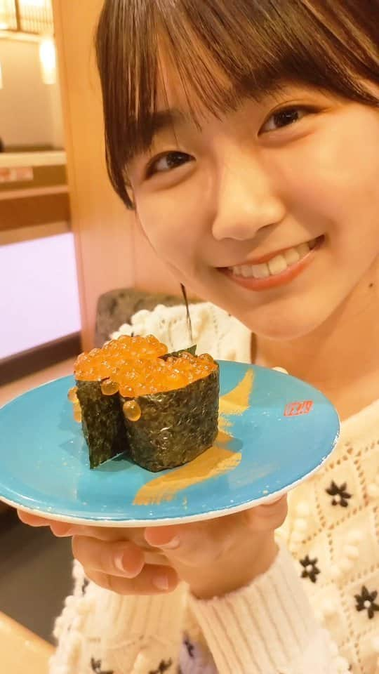 西川実花のインスタグラム：「🍣💕 大好きなお寿司😽 #08#jc3#ljc#15yearsold#おふみか#モデル志望#女優志望#中学生」