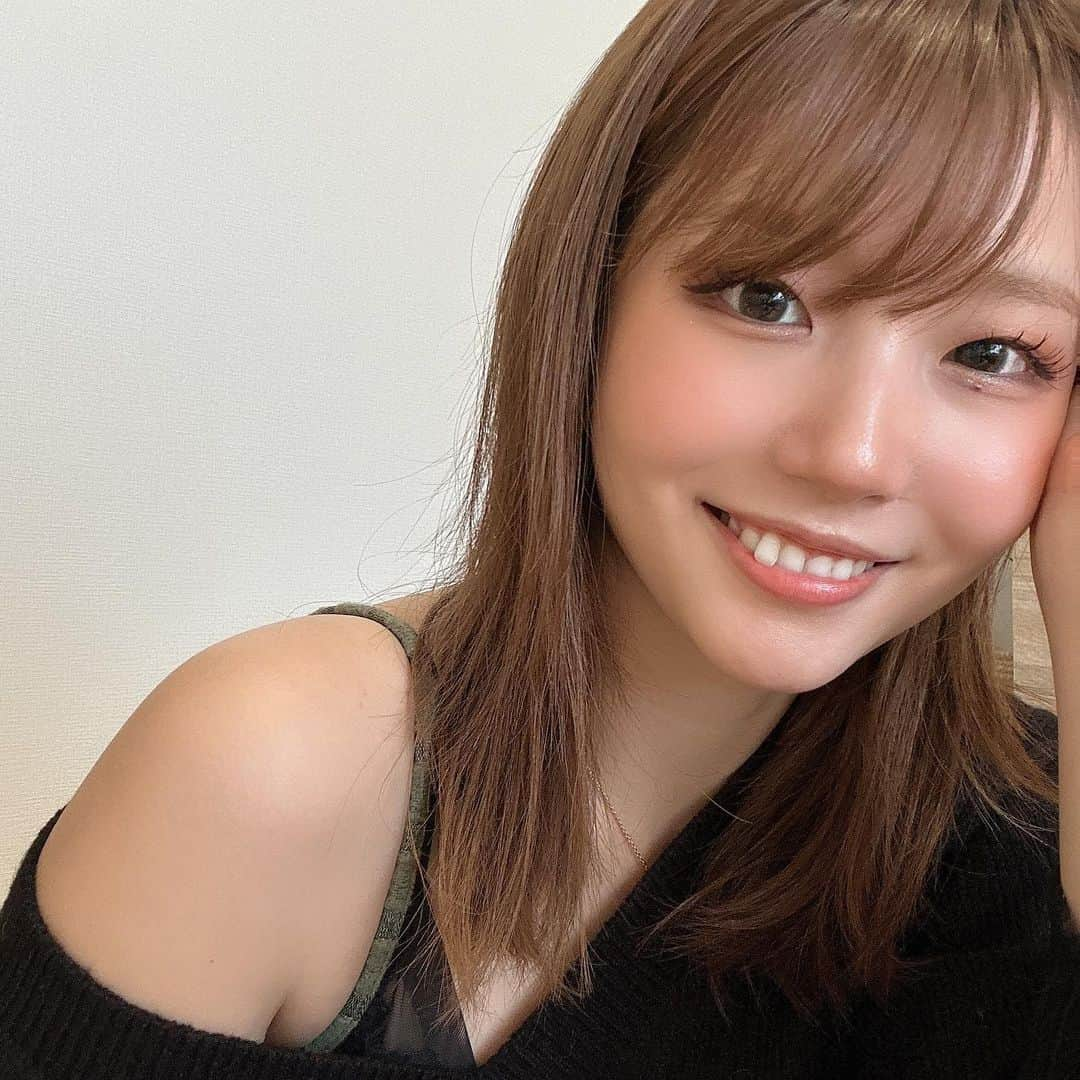 かのあい。のインスタグラム：「いつも沢山のいいねと優しいコメントを ありがとうございますっ🪿🧡」