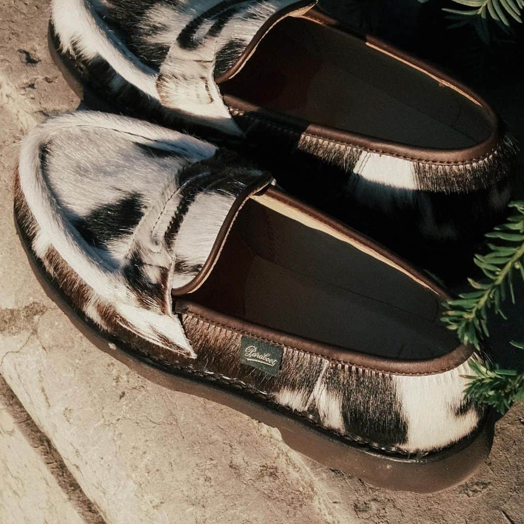 パラブーツのインスタグラム：「F A L L  2 3 🐄 Orsay cow style fw23 #paraboot #fw23 #collection」