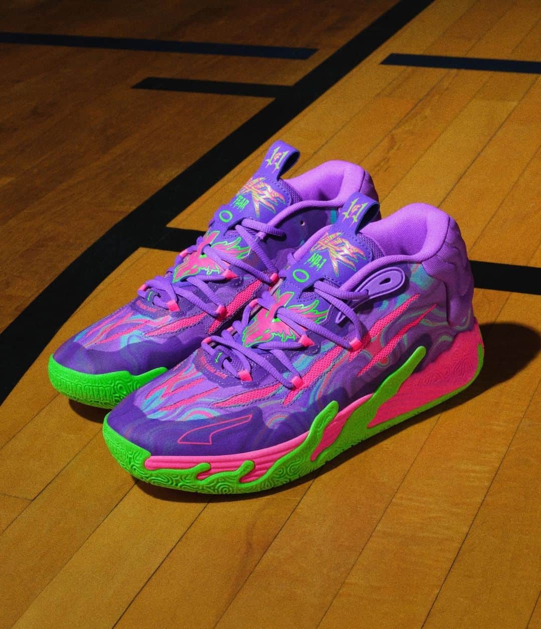 Foot Lockerのインスタグラム：「Mutated by LaMelo Ball ☢  The MB.03 Toxic is available now in men's sizing.」