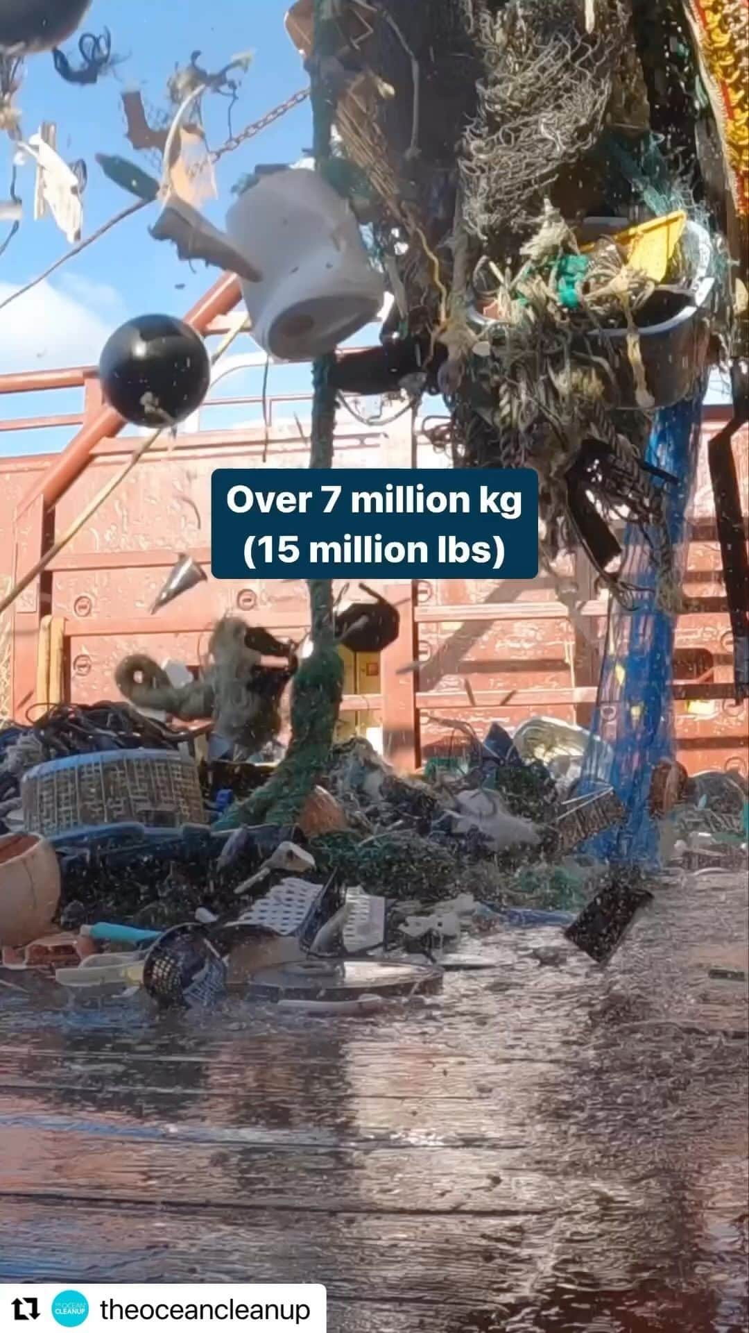 アレック・ボールドウィンのインスタグラム：「This…  @theoceancleanup」