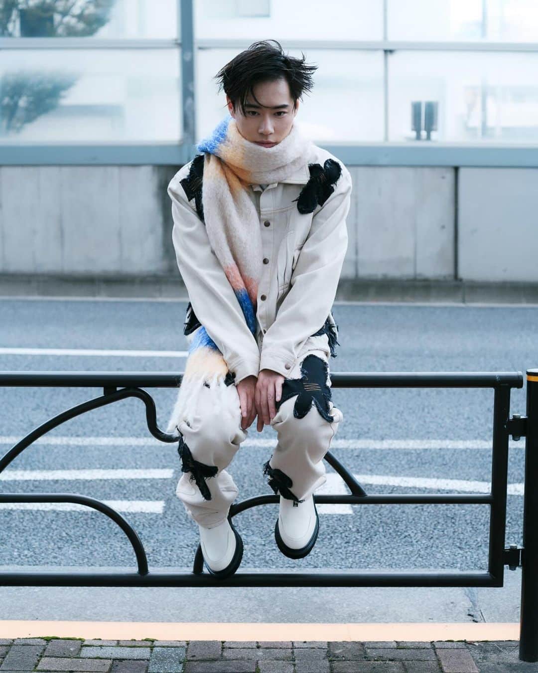 戸塚純貴のインスタグラム：「⁡ ⁡ omotesando hills with junki tozuka ⁡ ⁡ photography：Yuichi Akagi videography：Kei Doguchi styling：Shuhei Yamazaki hair & make-up：Yoshikazu Miyamaoto design：Chiharu Kodama+Kumi Sakai ⁡ ⁡ #omotesandohills #表参道ヒルズ #表参道ヒルズさんで今日から1ヶ月間動画も公開されているようです #お近くにお立ち寄りの際はぜひ #戸塚純貴」