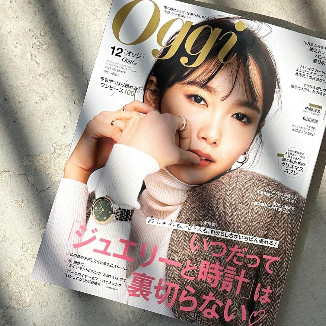 ヴァンドーム青山さんのインスタグラム写真 - (ヴァンドーム青山Instagram)「. 【 PRESS 】 ＿＿＿＿＿＿＿  Oggi12月号 Starring #泉里香 〝ヴァンドーム青山〟の個性豊かなジュエリー ＿＿＿＿＿＿＿  ホリデーコレクションの新作•限定品をOggi12月号 P.107〜114に掲載しております。 是非チェックしてみて。  #vendomeaoyama #ヴァンドーム青山 #oggi #oggi12月号  #jewelry #accessories  #ジュエリー好きな人と繋がりたい  #ご褒美ジュエリー  #クリスマスプレゼント  #クリスマスジュエリー」10月27日 14時45分 - vendomeaoyama_official