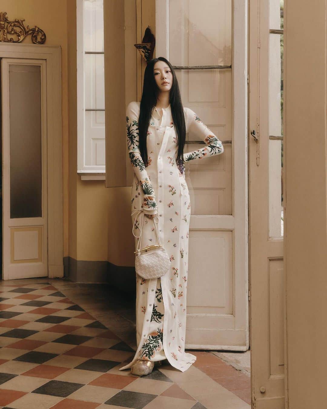キム・ダミのインスタグラム：「#bottegaveneta🌸 @wkorea 🌸」