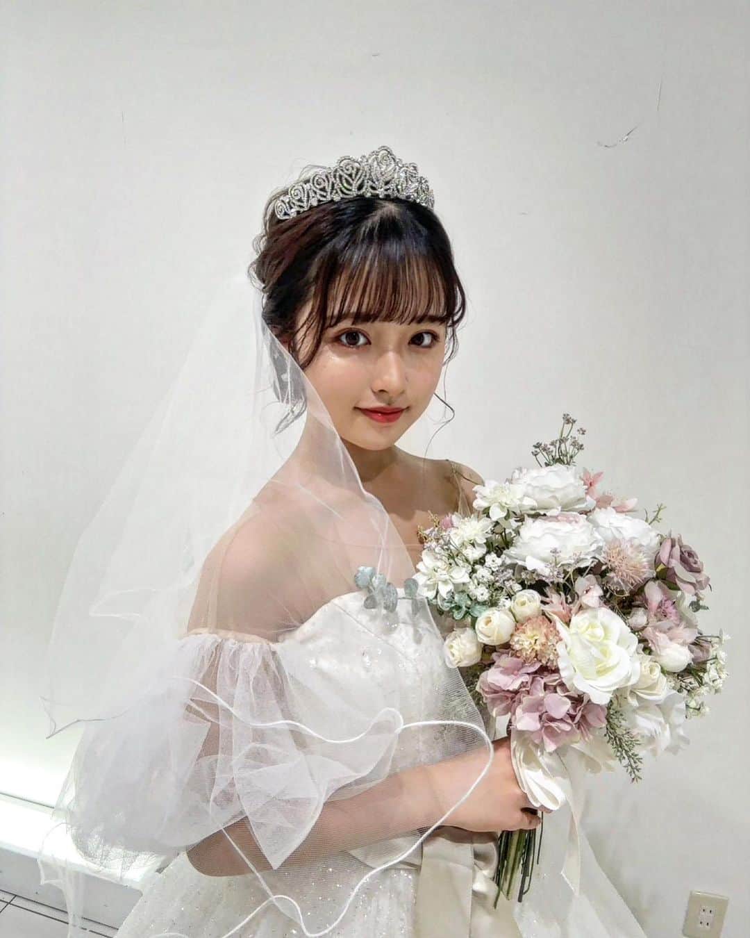 りりのインスタグラム：「👗 #dressshow #wedding   《出演モデル りり》  #ドレスブランド   キヨコハタ  #japanesemodel #showmodel  #weddingshow#bridal#wedding  #japan #jmixmodelagency  #oita#tokyo#korea#model#f4f#instadress #jmixriri #likeforfollow #bridalhair #jmix#f4」