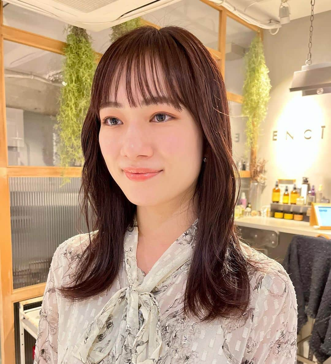 釜井美由紀さんのインスタグラム写真 - (釜井美由紀Instagram)「new hair💇‍♀️♡ いつもと少し雰囲気変えたくて ピンク系にしてもらいました🎀 ⁡ #enci  #レイヤーカット  #ピンクブラウン  #ラベンダーピンク」10月27日 15時49分 - miyuki.kamai