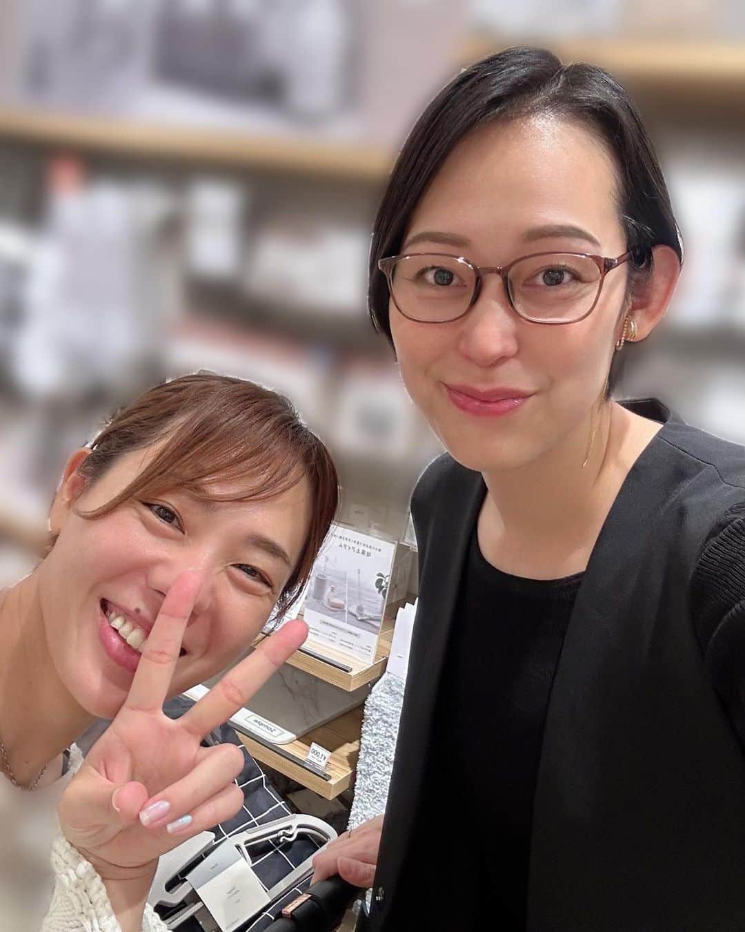 大山加奈さんのインスタグラム写真 - (大山加奈Instagram)「. この間、お買い物していたら… 『かなさんっ‼︎』と呼ぶ声が😳‼︎ . . なんと、りおでした🥰🥰 . . またゆっくり甥っ子姪っ子ちゃん話や 人生について語ろうね🤣💓 . .」10月27日 15時47分 - kanaoyama0619