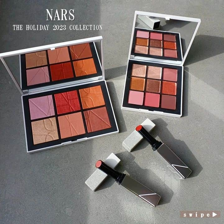 Fruit Gatheringさんのインスタグラム写真 - (Fruit GatheringInstagram)「. 【NARS THE HOLIDAY 2023 COLLECTION “SPARK THE PARTY”】   SPARK THE PARTY  メイクで火をつけて、欲望を満たして。 主役は、あなた。    NARS 2023年10月27日(金)数量限定発売 ■エンドレスナイツ アイシャドーパレット 限定1種 ￥7,150(税込) マット、シマー、メタリック、スパークルの異なる質感の９色アイシャドーパレット。 ゴールドのグリッターで装飾されたホリデー限定パッケージがパーティーナイトのムードを演出しています。 ※９色すべて新・限定色   ■オールザットグリターズ ライトリフレクティング チークパレット 限定１種　￥8,690(税込) 肌に溶け込むようになじみやすい、きめ細やかで軽いつけ心地の6色チークパレットが、ゴールドのグリッターで装飾されたホリデー限定パッケージで登場。メタリックピンク、シマーなローズゴールド、サテンピーチ等のカラーが、頬に血色感*とつやめく光*をもたらします。 ※6色すべて新・限定色   ■スターライト パワーマット リップスティック 限定2種　￥4,840(税込) パワーマットリップスティックの代表色が、ホリデー限定のシルバーグリッターのパッケージで登場。ひと塗りで鮮やかに発色するリップスティックで、なめらかなテクスチャーが、大胆でマットな発色を叶えます。  【color】 ・112：ダスティローズ ・133：メープルレッド   ■ゴールデンスパーク ピュアラディアントプロテクション アクアティックグロー クッションファンデーション ケース 限定1種 ￥1,650(税込) 『ピュアラディアントプロテクション アクアティックグロー クッションファンデーション』の専用ケースにホリデー限定のメタリックゴールドコンパクトが登場。きらめきと輝きを放つパッケージがホリデーシーズンを華やかに彩ります。   ■アフターパーティ ライトリフレクティングセッティングパウダー プレスト 限定1種 ￥5,830(税込) 『ライトリフレクティングセッティングパウダー』がホリデー限定のメタリックゴールドパッケージで登場。心躍るような華やかな限定パッケージで、ホリデーシーズンをお楽しみください。   ■フェイタルアトラクション ブラッシュ 限定1種 ￥4,730(税込) シルクのようななめらかな肌に仕上がるチークカラーの定番色が、ホリデー仕様のメタリックなゴールドコンパクトで登場。さっとのせるだけでやわらかなソフトピーチが肌になじみ、上気したような色っぽい血色感*を演出します。  【color】 ・03586：ソフトピーチ   *メイクアップ効果による ・・・・・・・・・・・・・・・・・・・ #fruitgathering #フルーツギャザリング #美容好きさんと繋がりたい #美容好きな人と繋が りたい #メイク好きさんと繋がりたい #美容 #化粧品 #コスメ好き #コスメ #コスメ部 #コスメ情報 #おすすめコスメ #コスメマニア #トレンドコスメ #ご褒美コスメ #デパコス #アイシャドウ #ブラッシュ #リップスティック #リップ #フェイスカラー #コフレ #ホリデーコレクション#ホリデーコレクション2023 # NARS ＃ナーズ」10月27日 17時16分 - fruitgathering.jp