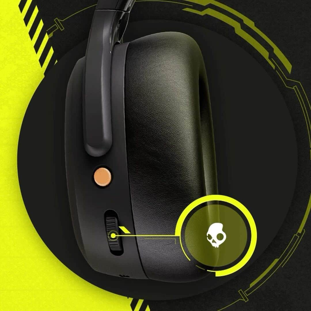 Skullcandy Japanのインスタグラム：「Crusher ANC 2 【クラッシャーベース】 ✔️左イヤーカップのホイールをボタンとして押す事で20%、50%、80%へ瞬時に振動の強弱が可能 ✔️ホイールを上下にスクロールすると振動の強弱調整が可能 ✔️ホイールを1秒間長押しで振動オフにすることも可能  圧巻の臨場感で 「音楽」「ライブ視聴」「映画」「ゲーム」での体験を格段に向上させて楽しもう💀」