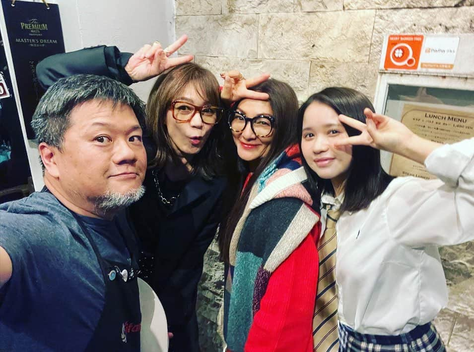 田中杏子さんのインスタグラム写真 - (田中杏子Instagram)「ハワイから帰国中のマキさんと、自由が丘のイタリアン『TRATTORIA BUCA JUNTA 』でお食事しながらいろーんなお話しをしましたぁ。  娘に格別な愛情を注いでくださるマキさんには感謝しかない🙏🙏💕💕💕❤️ 食事も最高でした🍽❣️❣️」10月27日 17時34分 - akoakotanaka