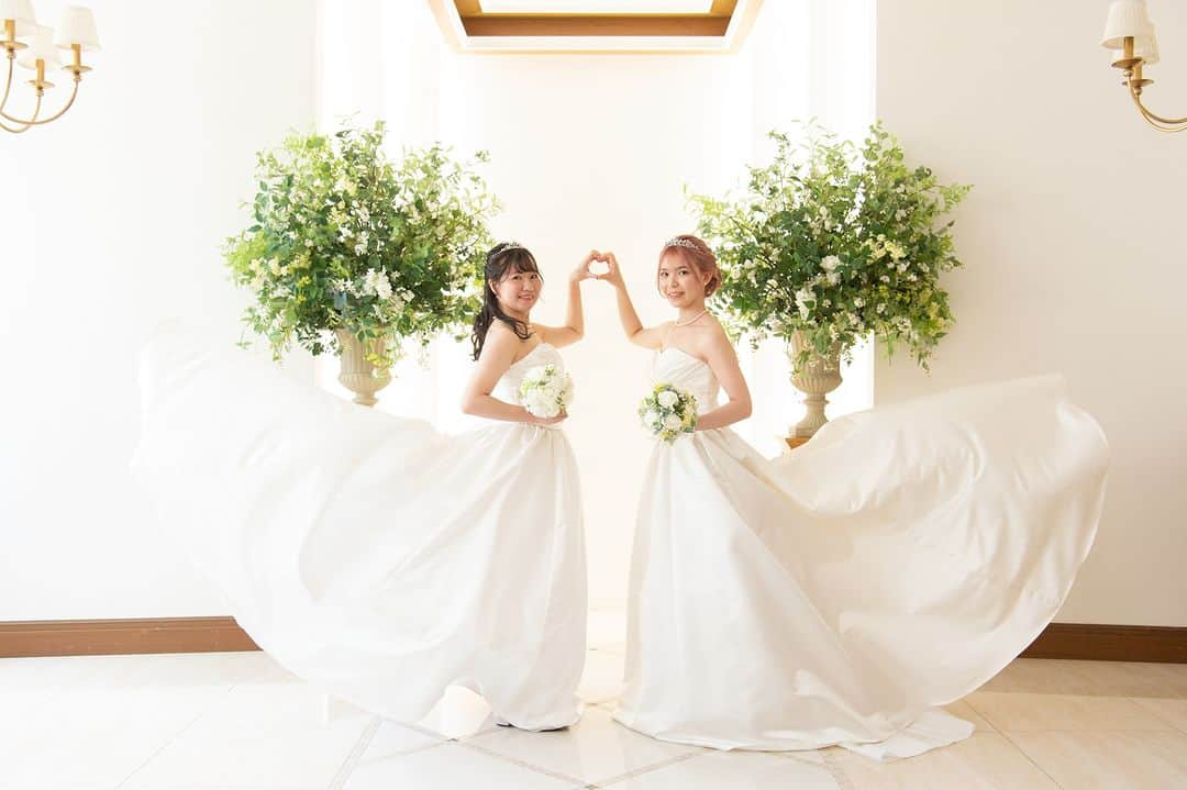 【公式】小さな結婚式さんのインスタグラム写真 - (【公式】小さな結婚式Instagram)「. @petit.wedding をフォローしてね♩ #小さな結婚式 をつけてのお写真投稿も大歓迎です♡ こちらの公式IGでリグラムさせていただきます＊ . お気に入りのウェディングドレスに身を包み ”推しキャラ”との写真撮影を楽しむおふたり。 ウェディングドレスを着て、 推し活もお楽しみいただけます♡ . >>#小さな結婚式表参道店 . ——————— #petitwedding #ラヴィファクトリー #前撮り #結婚式 #プレ花嫁 #卒花 #家族婚 #少人数結婚式 #ウェディング #wedding #bridal #weddingdress #花嫁 #挙式 #結婚式準備 #式場探し #日本中のプレ花嫁さまと繋がりたい #結婚式の思い出に浸る会 #結婚準備 #東京花嫁 #ウェディングフォト #花嫁コーディネート #推し活 #ソロウェディング #ウェディングドレス #花嫁姿 #2023秋婚 #2023冬婚」10月27日 17時34分 - petit.wedding