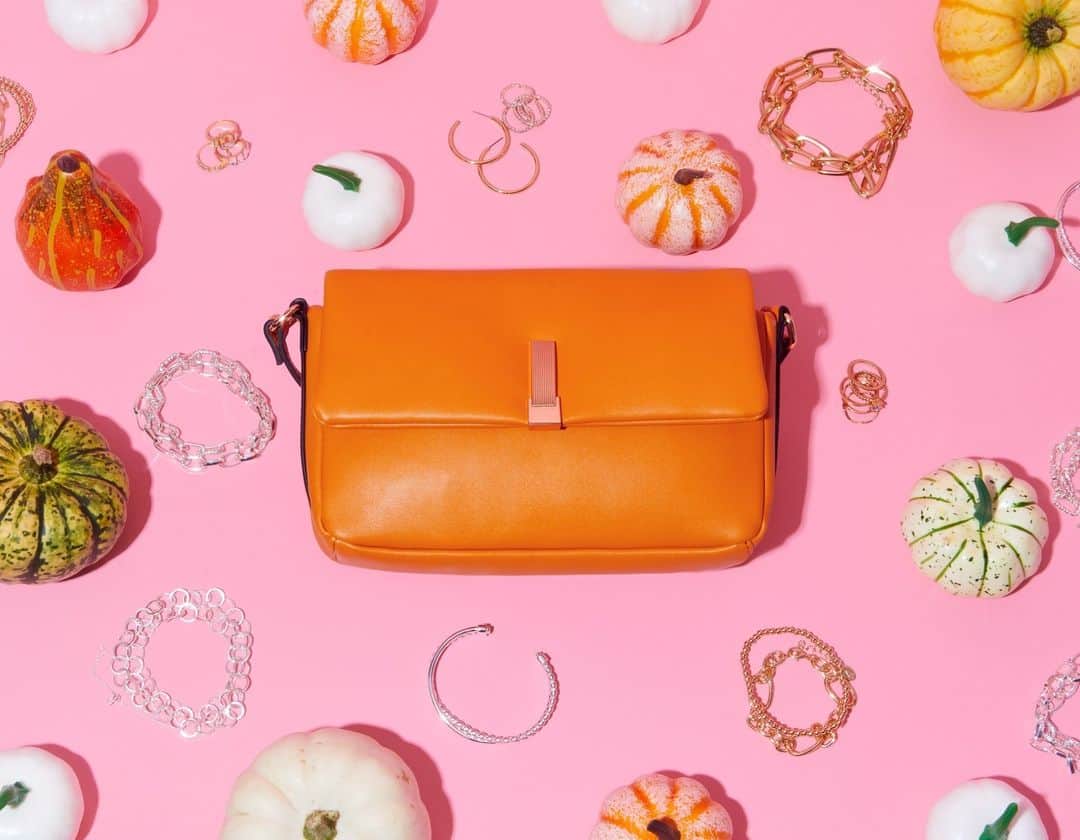 アクセサライズのインスタグラム：「What's squishy, orange and flying off the shelves this month? (Hint: it's not a pumpkin) ⁠」