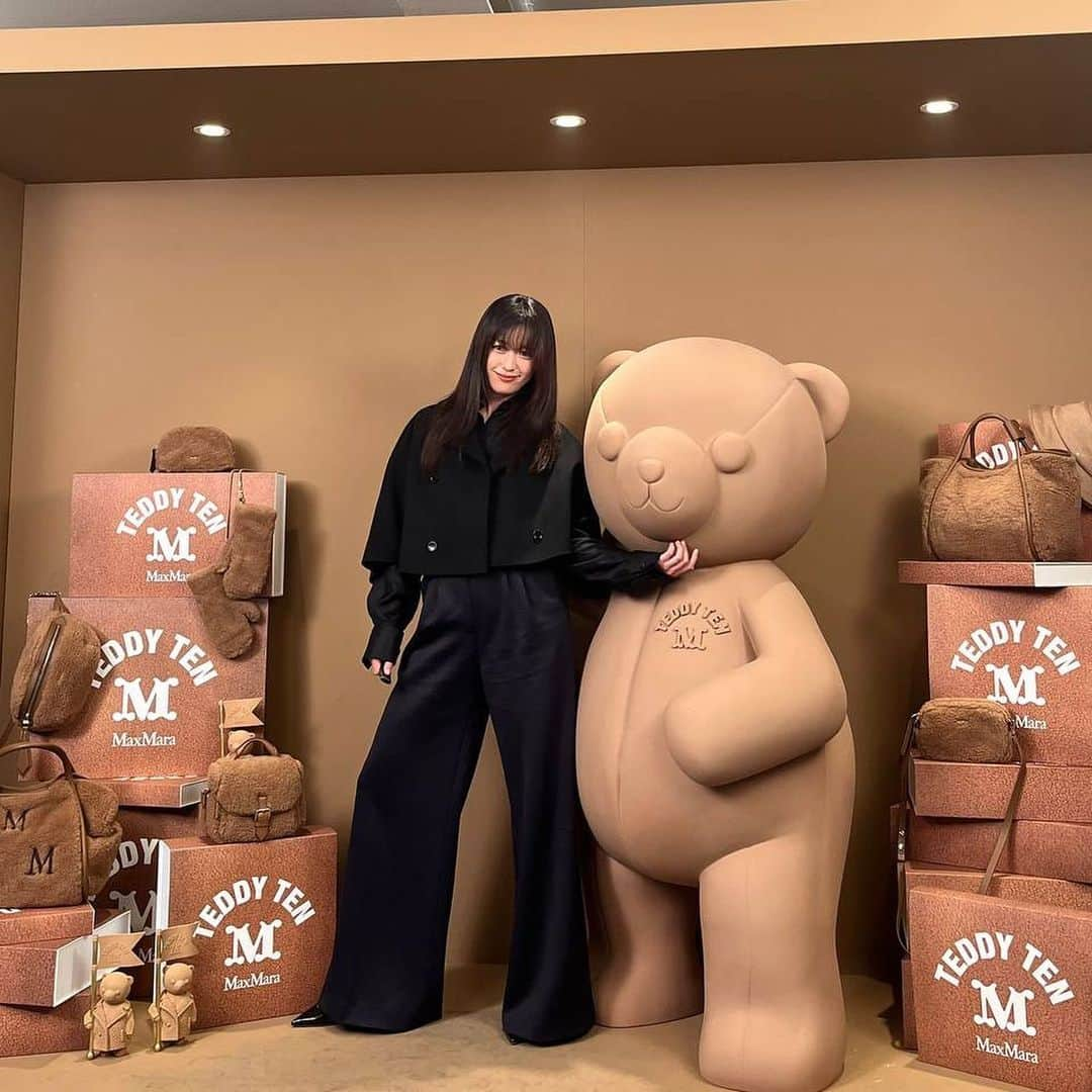 ハン・ヒョジュさんのインスタグラム写真 - (ハン・ヒョジュInstagram)「@maxmara   Happy 10th anniversary Teddy #TEDDYTEN 🐻🧸🤎 #MaxMaraTeddyTen」10月27日 17時48分 - hanhyojoo222