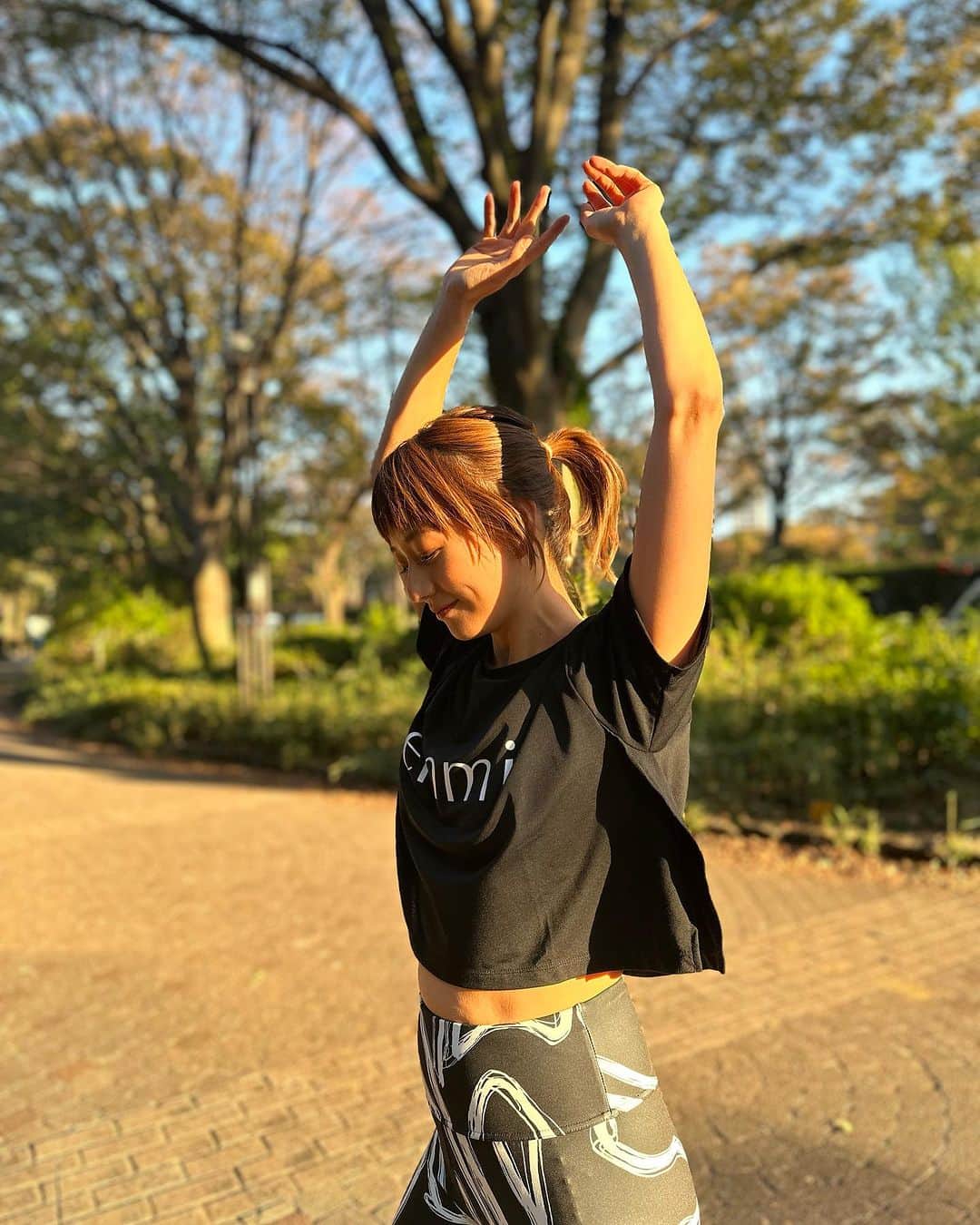 伊藤千晃のインスタグラム：「ワコールからフェムケアブランド『YOJOY』"ヨジョイ"が誕生したよ✨  中でも特に私が今回気になったのは、 からだやこころのバランスの特徴やおすすめのセルフケアなどをアドバイスしてくれるデジタルコンテンツ『YojoCheck』"ヨジョチェック"！！  これは無料なので、ぜひみんなにも試してもらいたいんだけど、 まずは質問に答えて自分のタイプを確認してくよ！  私は、からだの状態と活動量がアンバランス なWATERタイプ 。  10月はとくに気温変化が激しくて体調を崩しがちなので、適度な運動で免疫力をアップするのがいいのだとか😃  WATERタイプにオススメの運動をYOJOY公式WEBサイトで教えてもらったので、 軽く走る日を決めて実践してみました🏃‍♀️  他にも、PMSや月経時におすすめのストレッチや食事のアドバイス、 呼吸を教えてくれる動画などもついているので、一緒にやってみるのもオススメです！  YOJOYのアンダーウェアは優しいアーシーカラーで、綺麗めなライン！！ フィット感も心地よかったです😌  1ヶ月に一度のYojoCheckや、 お気に入りのセルフケアアイテムで、 まずは自分を知ることから始めてみてね❣️  #ヨジョイ  #YOJOY  #ワコール #wacoal  #YojoCheck #PR   @yojoy_official」