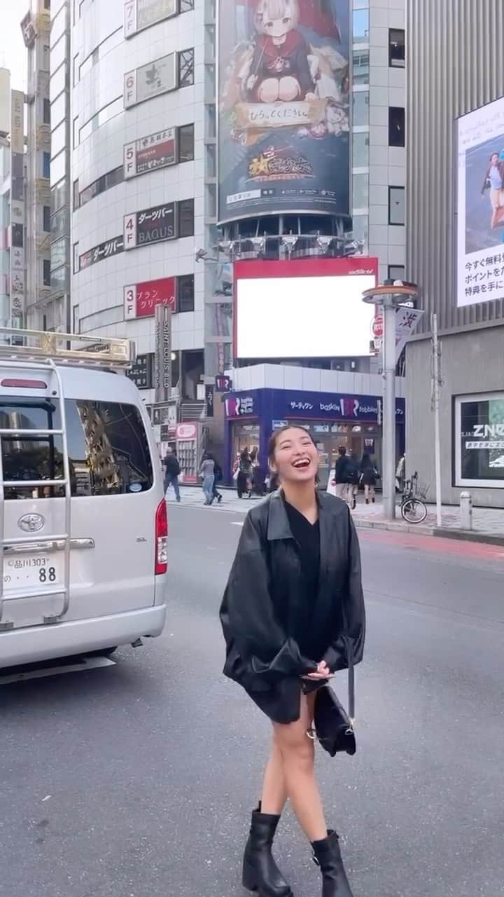 荒牧理沙のインスタグラム：「渋谷109横のサーティーワン上のビジョン🎶自分に合って来たよ〜！！！毎回〇〇時30分くらいの時に流れます♥️ 是非観に行ってね😌✨  #渋谷109 #サーティーワン  #ウエディングアワード #missweddingaward2023 world」