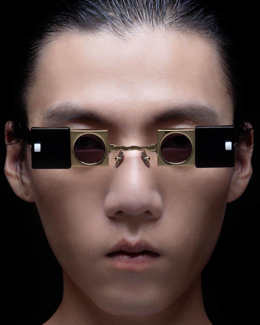 DOVER STREET MARKET GINZAさんのインスタグラム写真 - (DOVER STREET MARKET GINZAInstagram)「Kuboraum & Emiliano Maggi Special one-of-a-kind Masks, New Collection & Eyecouture, SALÓ Vinyl Album and ubiquitous live video-installation launching this Saturday October 28th at DSM Ginza, KUBORAUM Space, Third Floor, 11am-8pm.  Emiliano Maggi performance curated by Kuboraum in occasion of the launch of the Special Masks and the Kuboraum Editorial project KUBORAUM EDITIONS Saturday 4pm 2nd Floor at DSM GINZA.  @doverstreetmarketginza @emi_maggi @kuboraum @salosongs #doverstreetmarketginza #kuboraum #emilianomaggi #kuboraumeditions」10月27日 18時00分 - doverstreetmarketginza