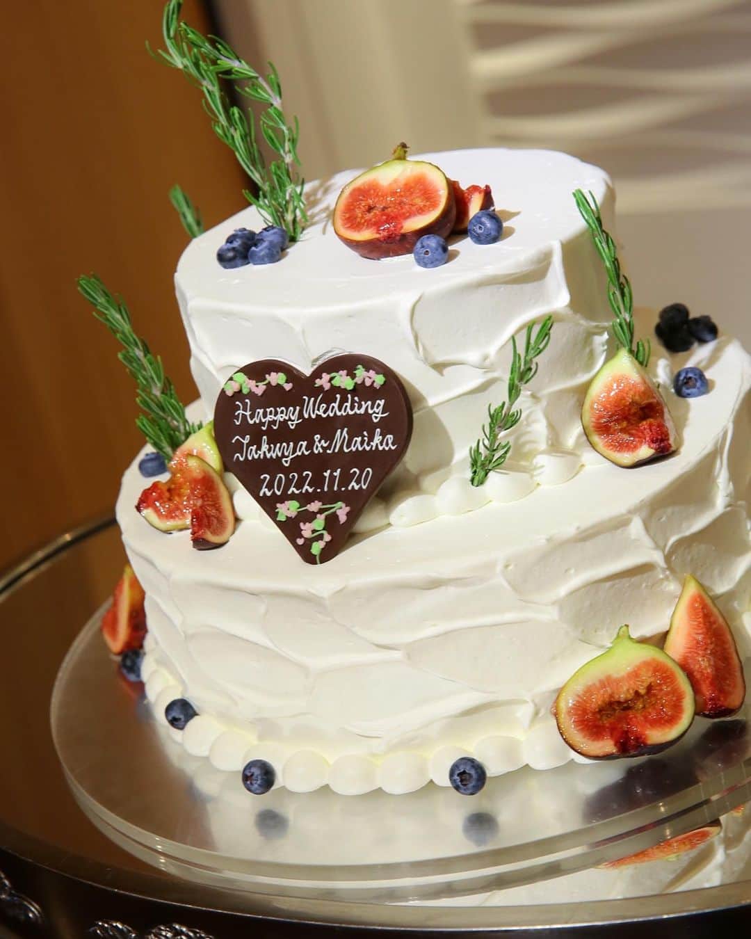 ルミアモーレのインスタグラム：「. Wedding Cake 🎂 𓂃 𓈒𓏸◌‬  ルミアモーレではオリジナルケーキのご相談も承っております！！  お二人のテーマやイメージに合わせて世界に一つだけのケーキをお作りしませんか？  ご興味がある方はぜひブライダルフェアへの参加お待ちしております！   #結婚式場  #結婚式場探し   #ウェディングケーキ   #weddingcake」